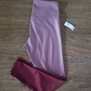 Old Navy's 7/8 Legging